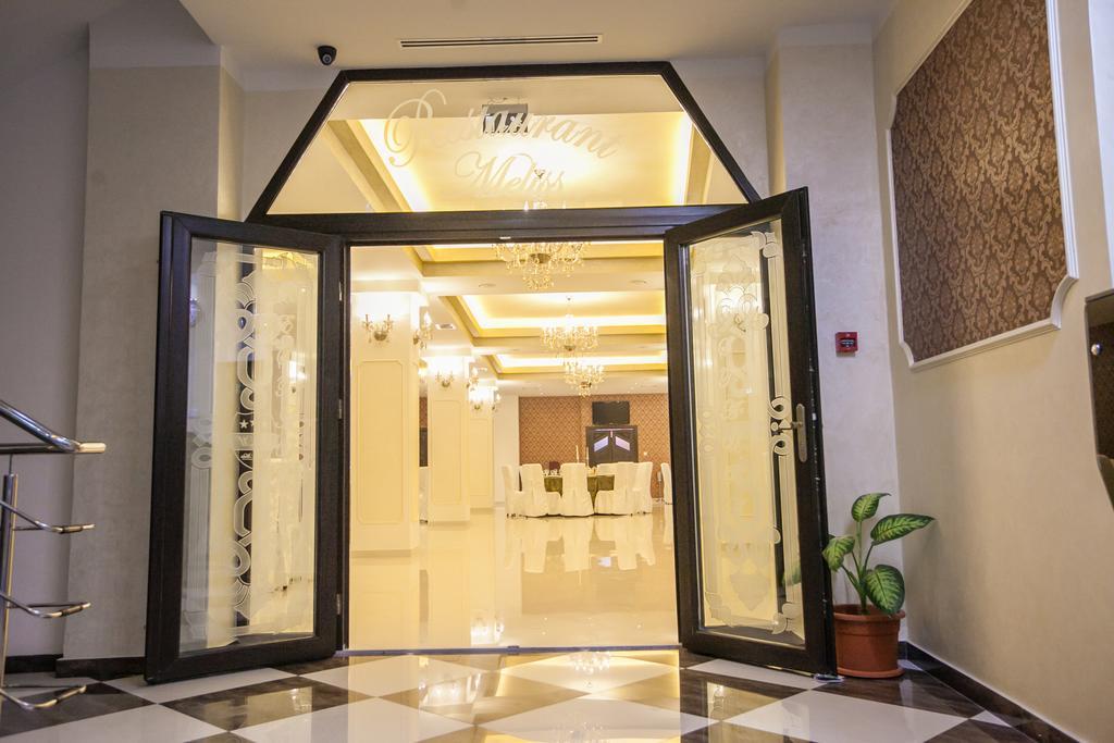 Hotel Meliss Craiova Esterno foto
