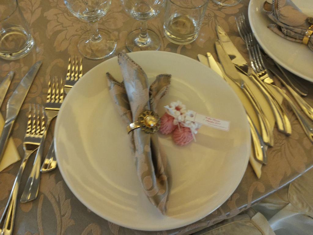 Hotel Meliss Craiova Esterno foto