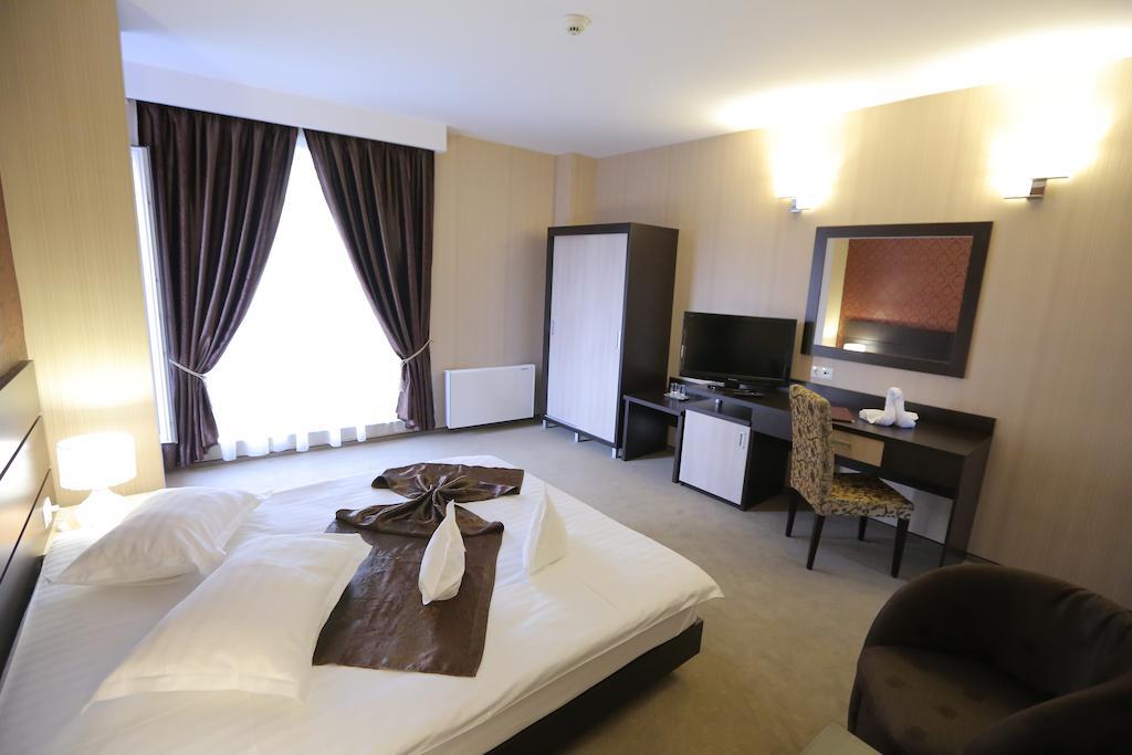 Hotel Meliss Craiova Camera foto